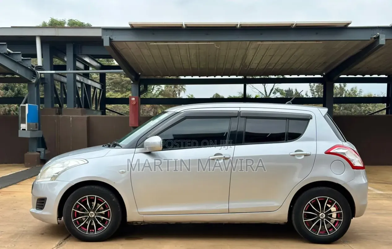 Suzuki Swift 2013 Silver