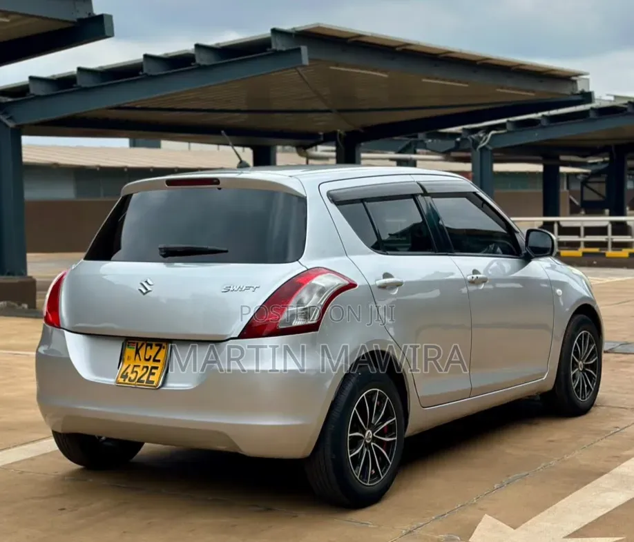 Suzuki Swift 2013 Silver