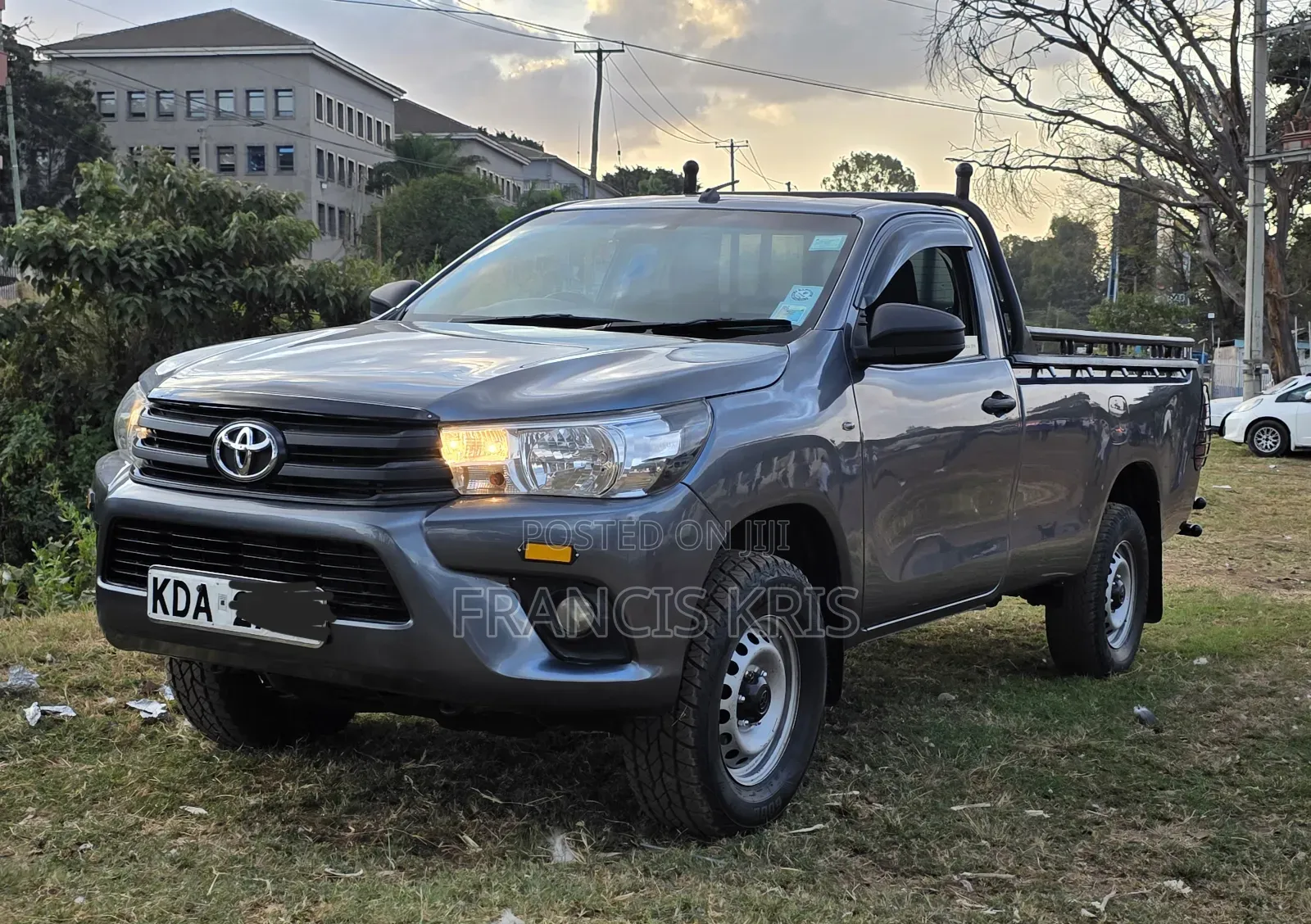 Toyota Hilux 2020 Burgundy