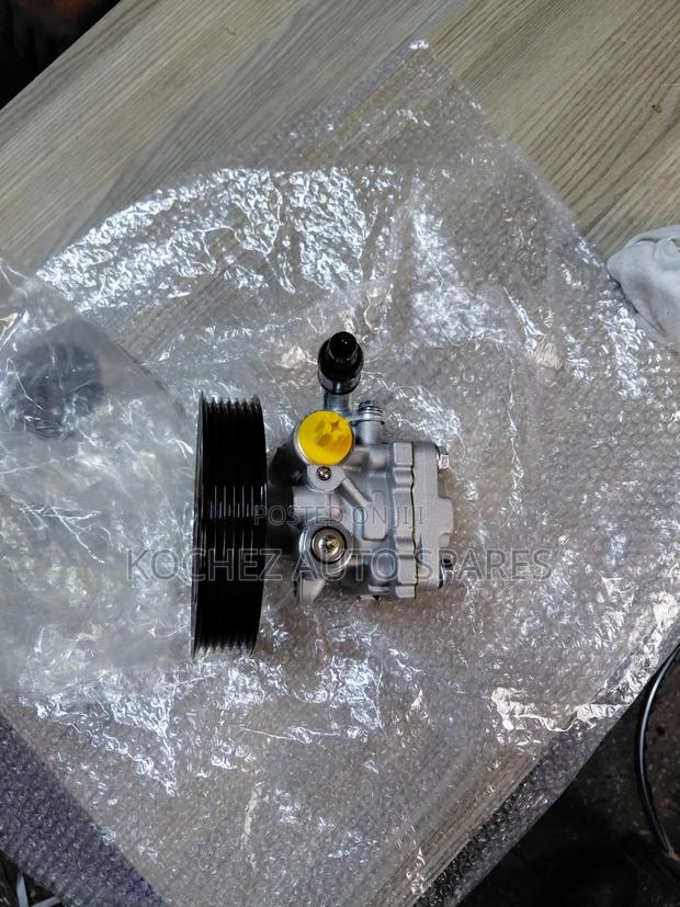 Suzuki Escudo Grand Vitara J24a/B Power Steering Pump