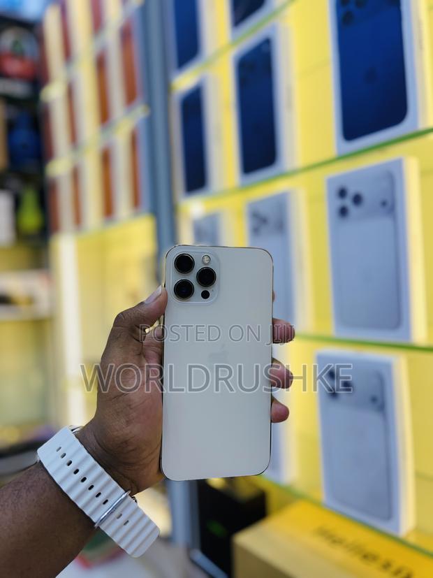 Apple iPhone 12 Pro Max 256 GB Gold - thumbnail 2