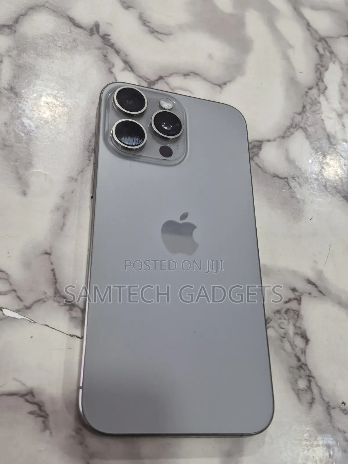 Apple iPhone 15 Pro Max 256 GB Gray