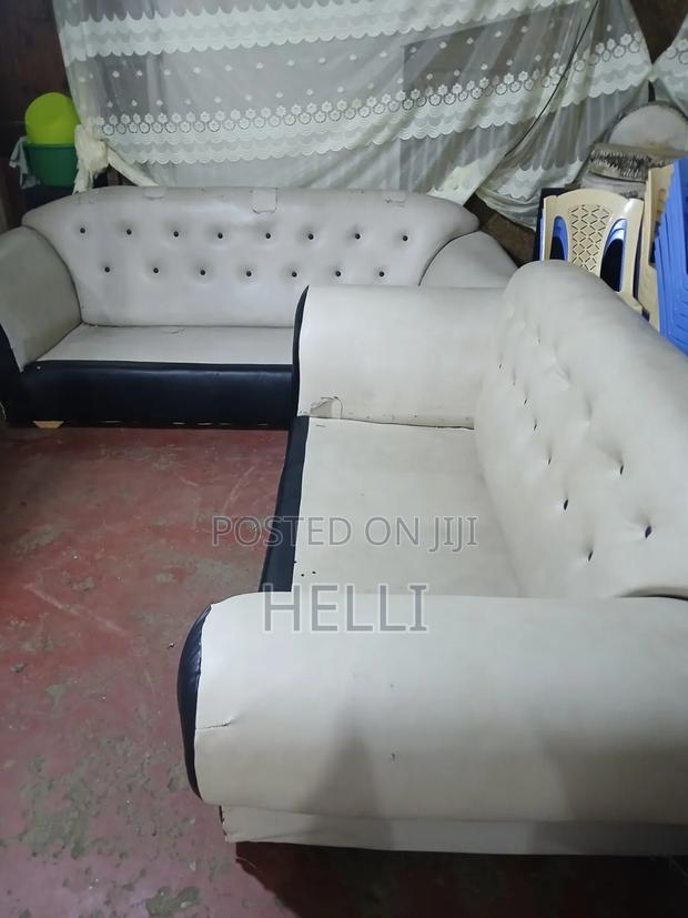 7 Seater Leather Sits
