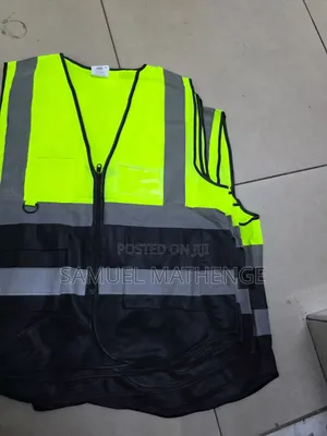 Hi Vis Work Safety Vest for Construction and Road Workers