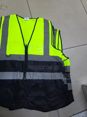 Hi Vis Work Safety Vest for Construction and Road Workers
