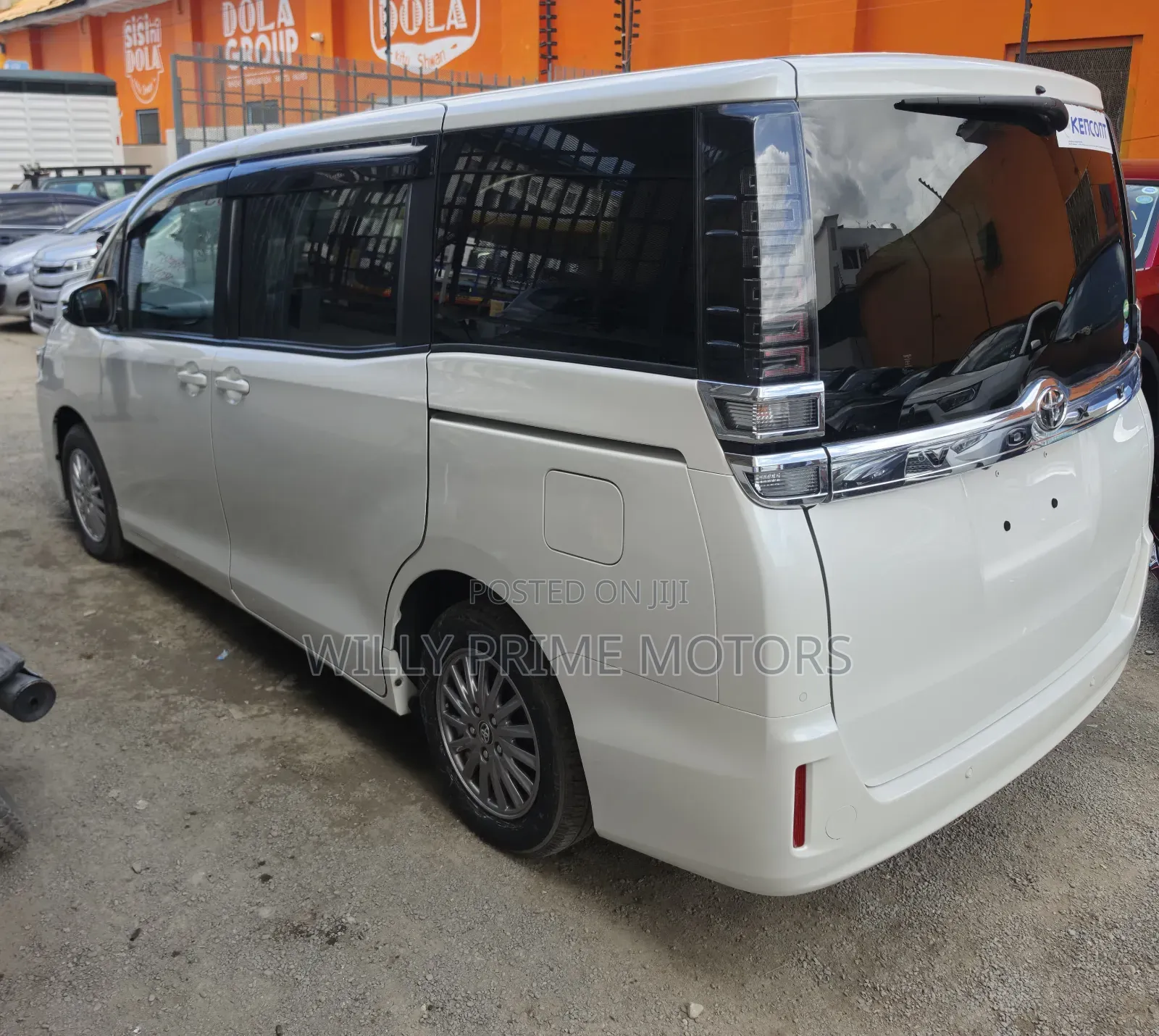 Toyota Voxy ZS 2WD 8-Seater 2019 White