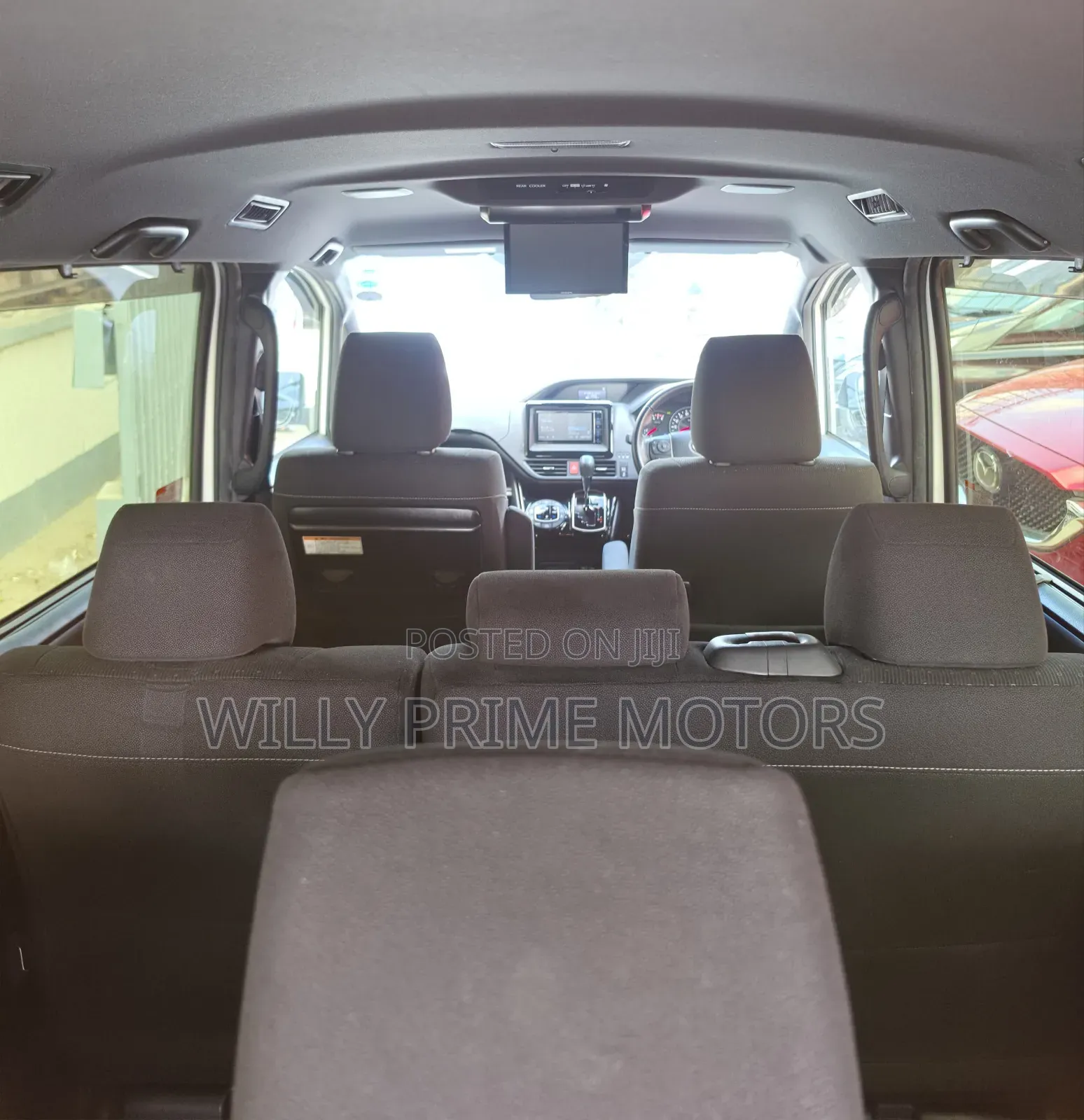 Toyota Voxy ZS 2WD 8-Seater 2019 White