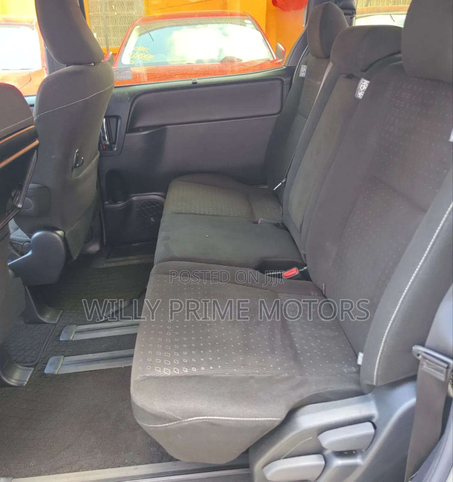 Toyota Voxy ZS 2WD 8-Seater 2019 White