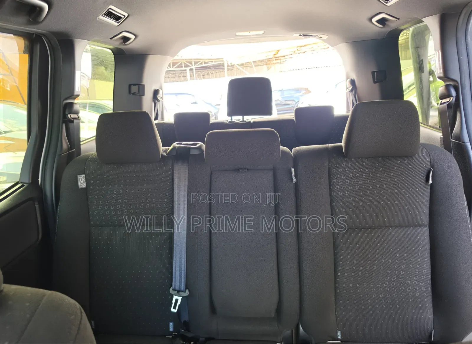 Toyota Voxy ZS 2WD 8-Seater 2019 White