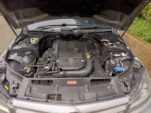 Mercedes-Benz C200 2013 Gray