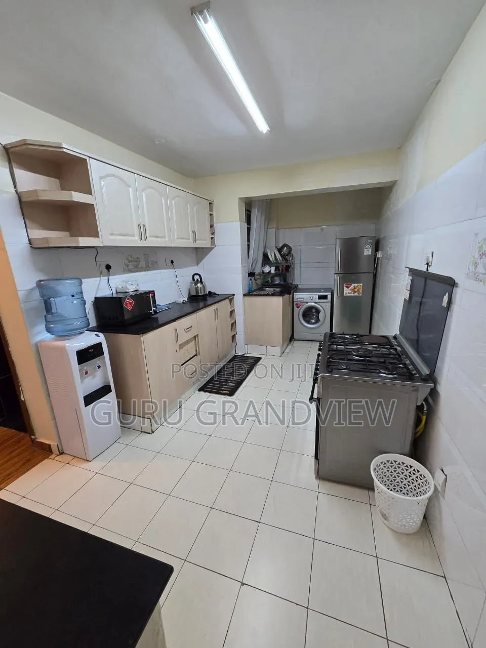 Garden City 2 Bedroom Executive Airbnb