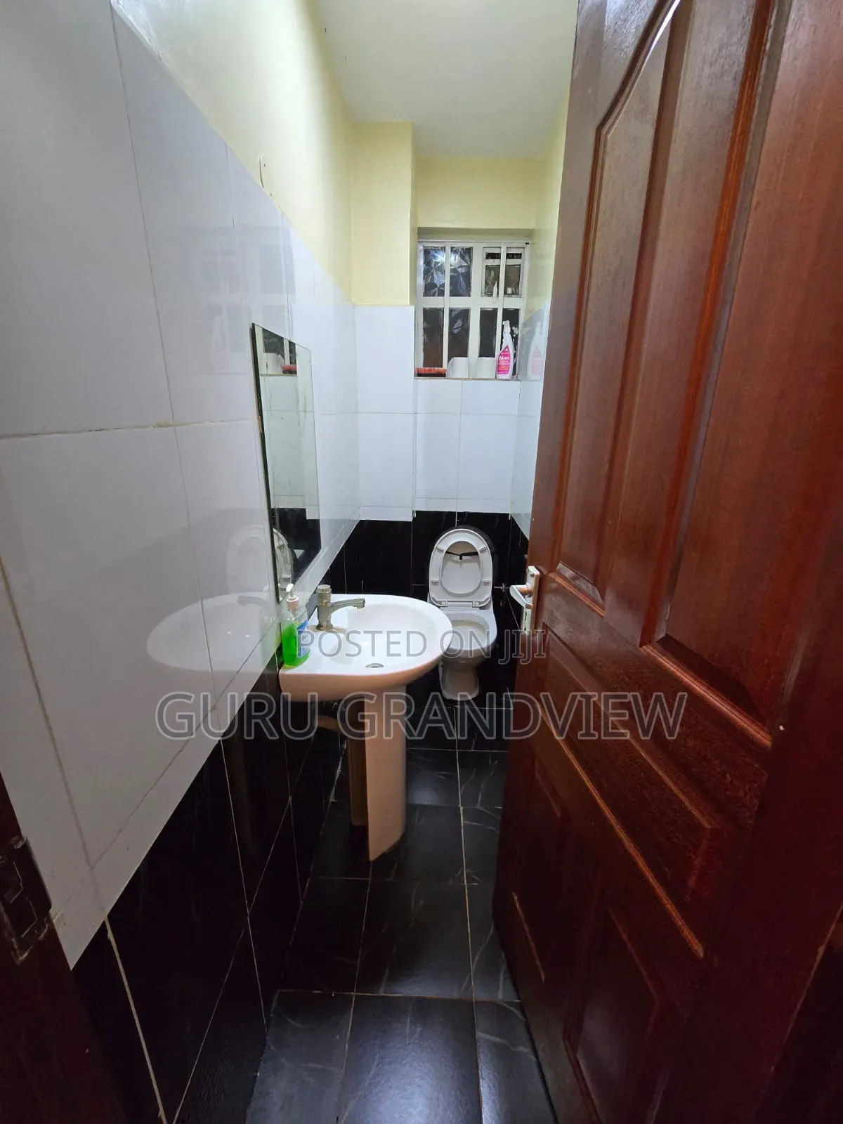 Garden City 2 Bedroom Executive Airbnb