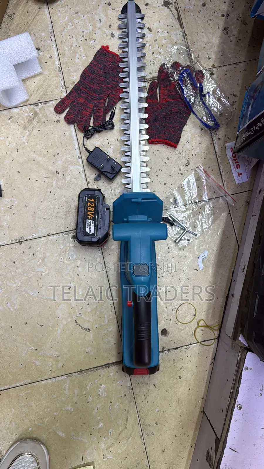 Cordless Hedge Trimmer