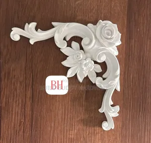 Wainscoting Corner Flowers