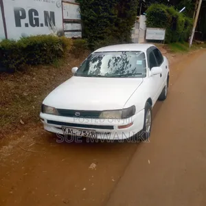 Toyota Corolla 2000 White