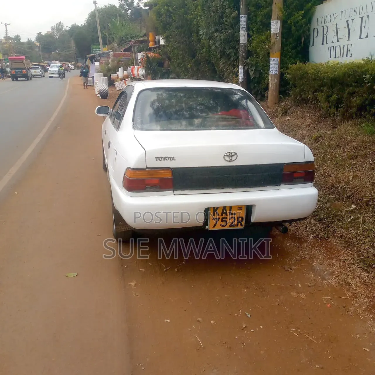 Toyota Corolla 2000 White