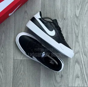 Nike Court Sneakers