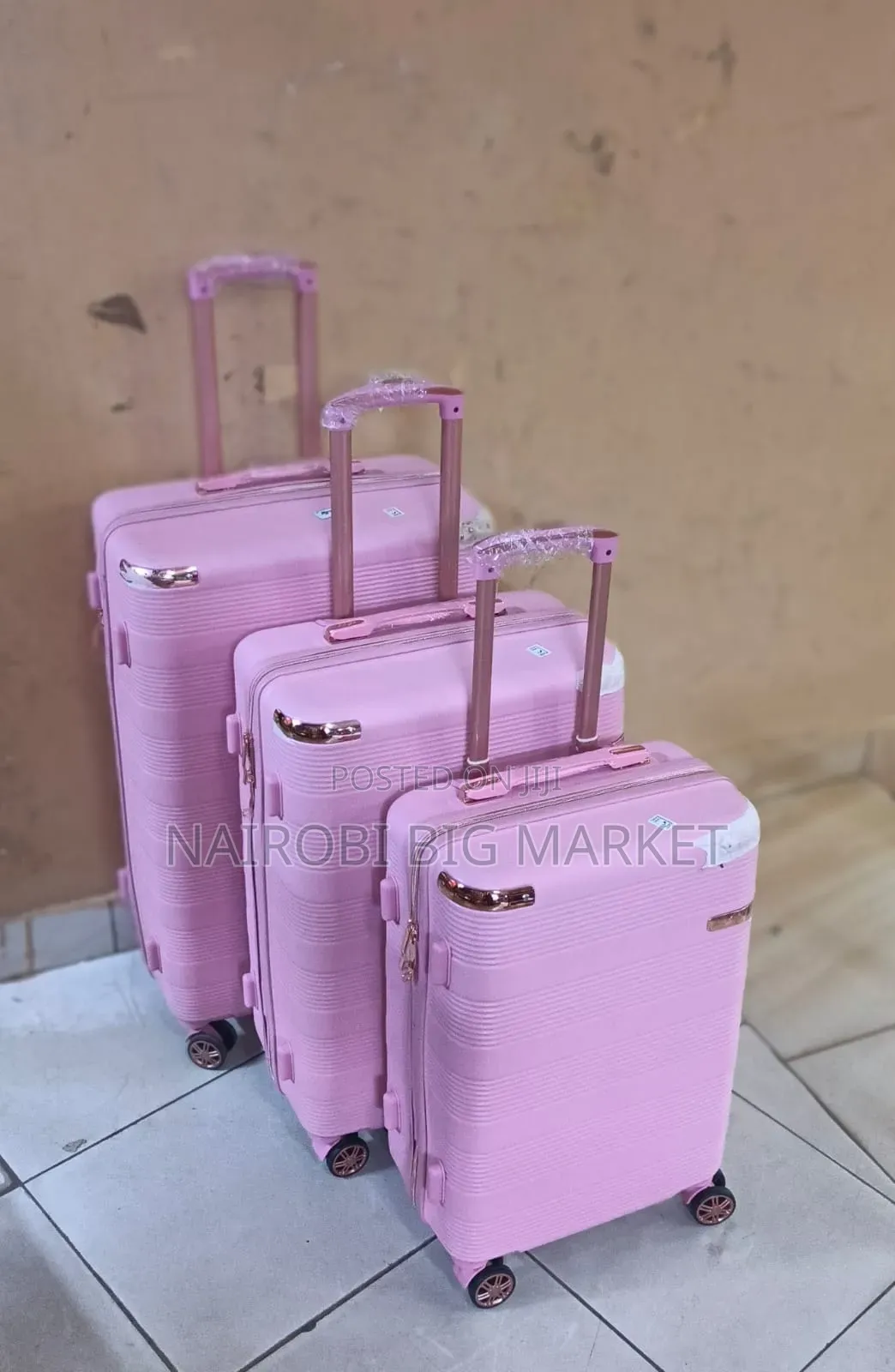 *Price Drop* 3 in 1 Luxurious Fibre Suitcase*