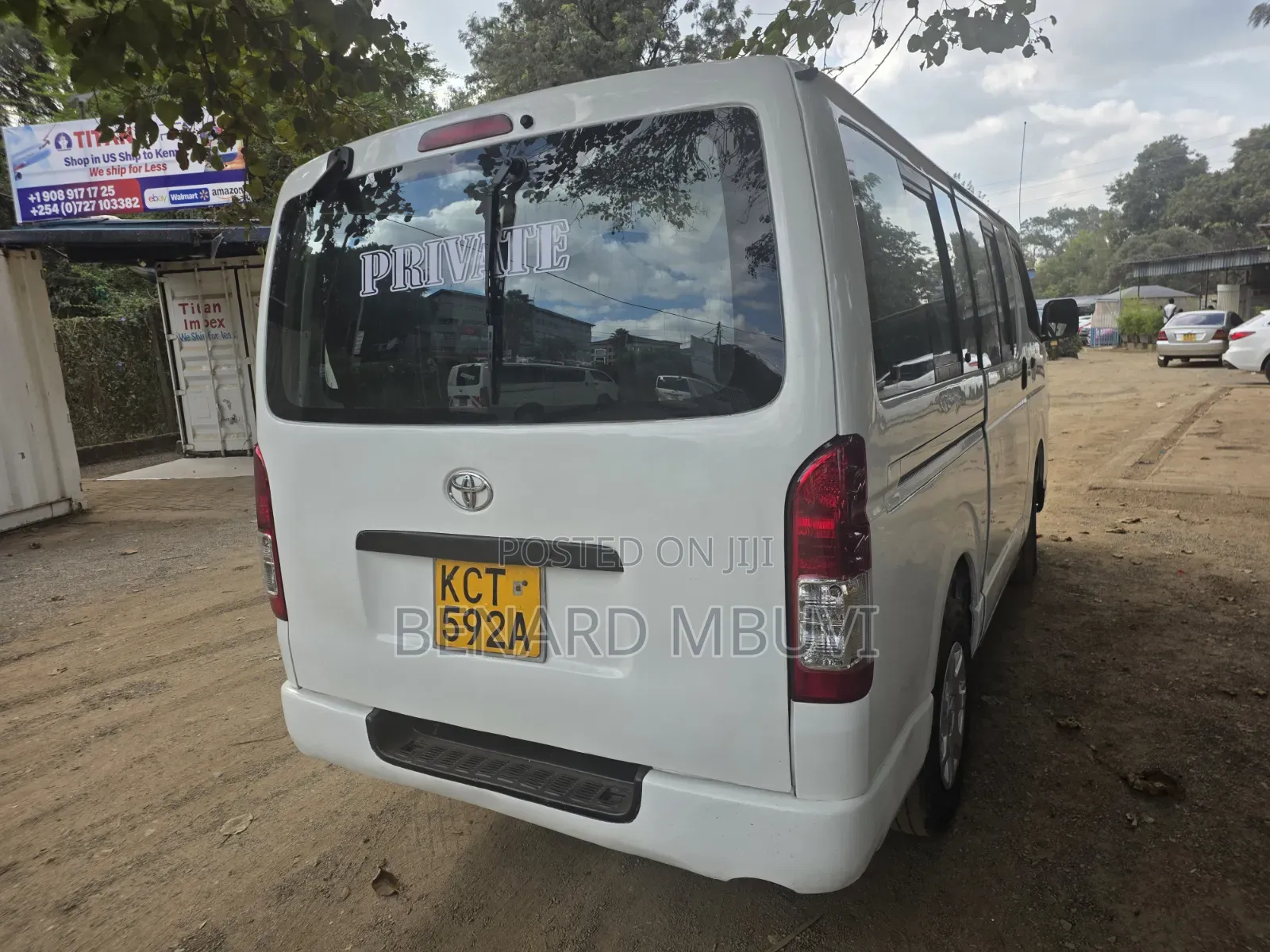 Toyota HiAce 2012 White