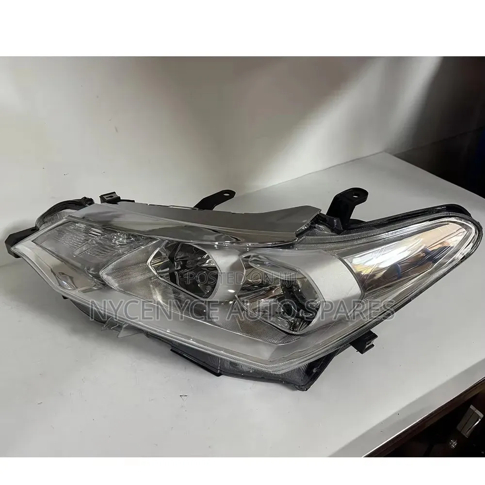 Fielder Non Xenon Headlight
