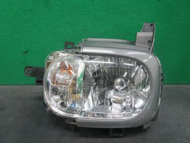 Nissan Cube Non Xenon Headlight