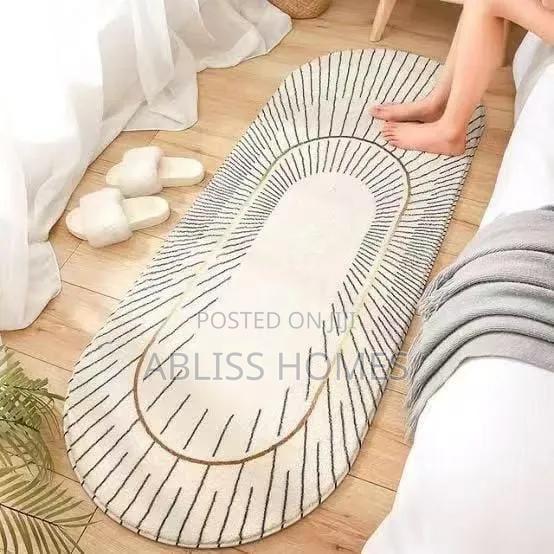 Warm Super Soft Bedside Mats - thumbnail 2