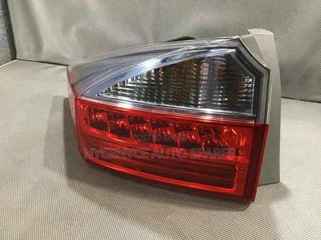 Honda Grace 2015 Tailight