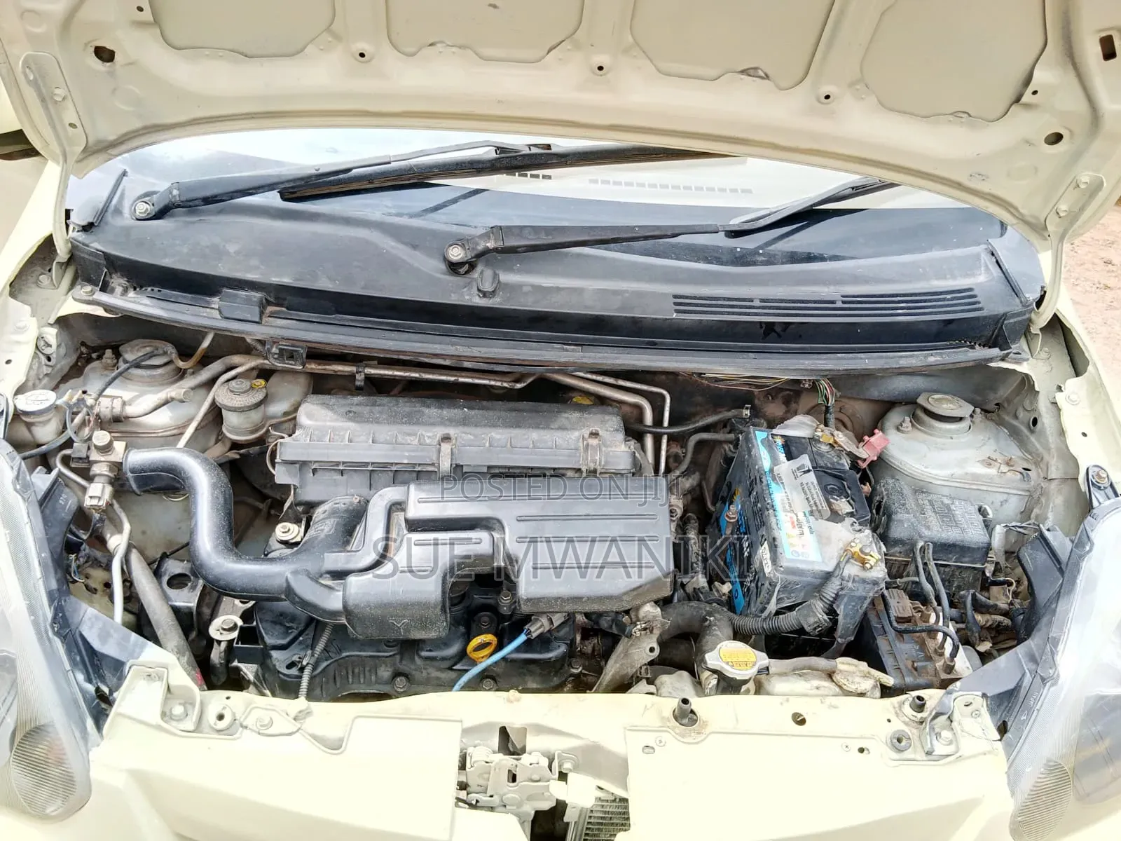 Daihatsu Mira 2012 Beige