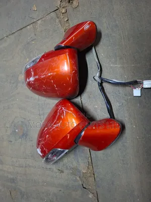 Toyota Wish 2012 Model Side Mirrors Indicator Type