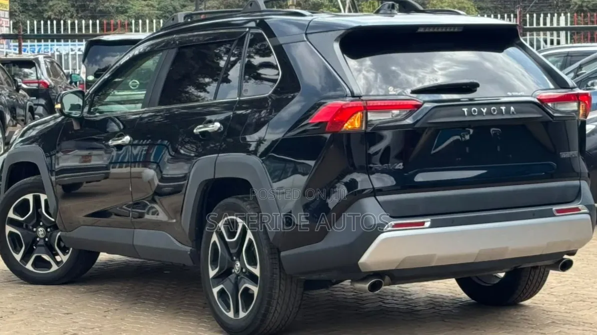 Toyota RAV4 2020 Burgundy