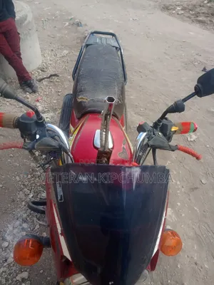 TVS HLX Plus ES 2022 Red
