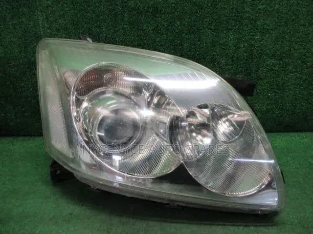 Toyota Avensis 2005 Xenon Headlight