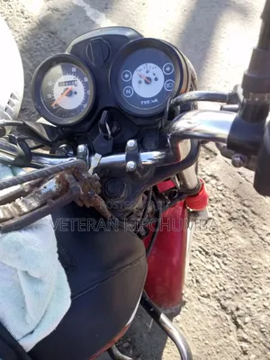 TVS HLX 125 2022 Red