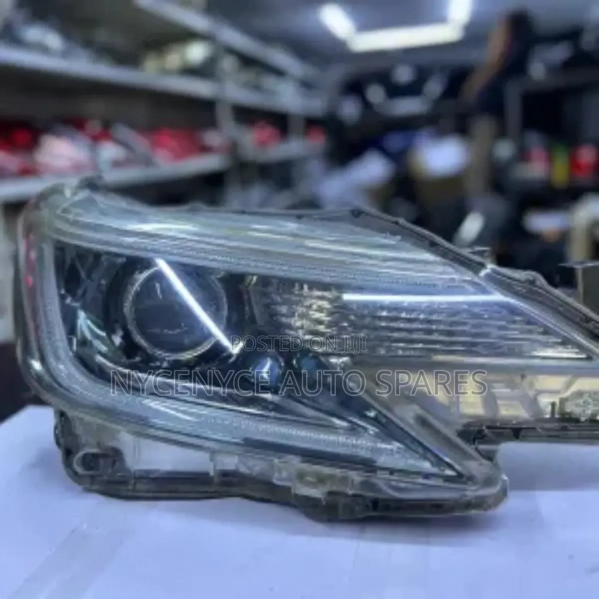 200 Series Xenon Headlight