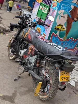 Bajaj Boxer 150 UG 2025 Red