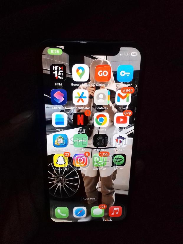 Apple iPhone 11 Pro Max 64 GB Gray - thumbnail 5