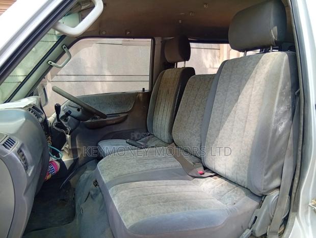 Mazda Bongo 2011 Silver - thumbnail 9