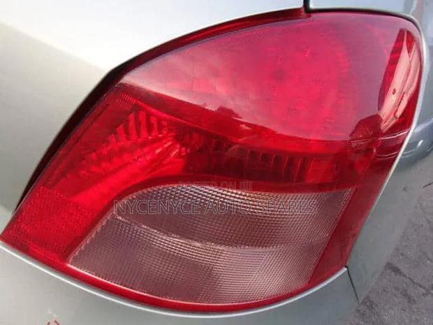Vitz 2005 Sport Tailight - thumbnail 3