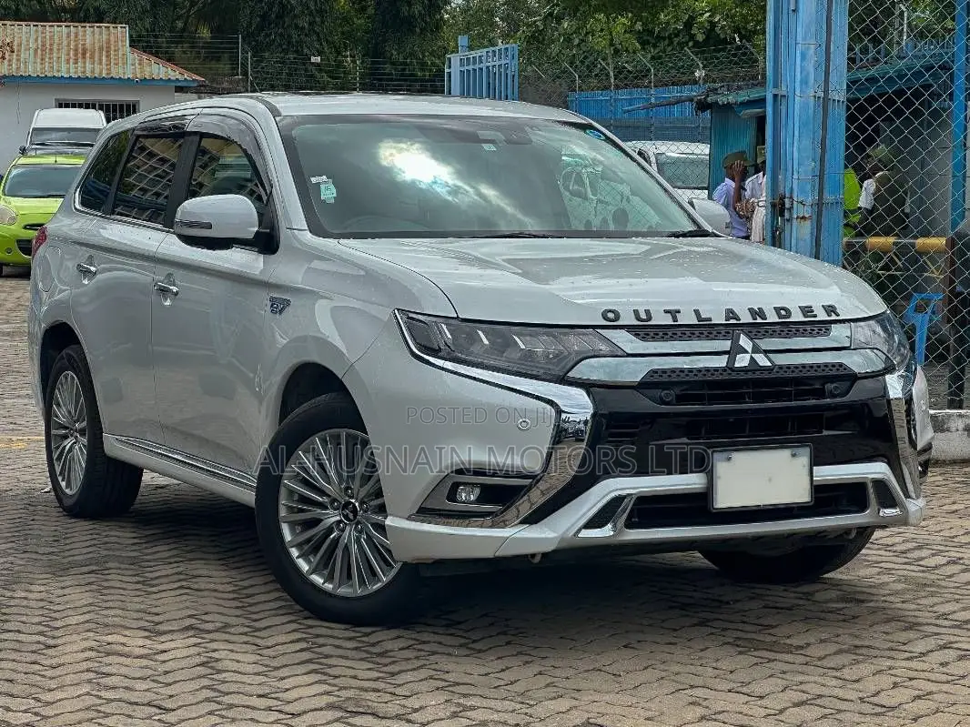 Mitsubishi Outlander 2.4 PHEV AWD 2019 Pearl