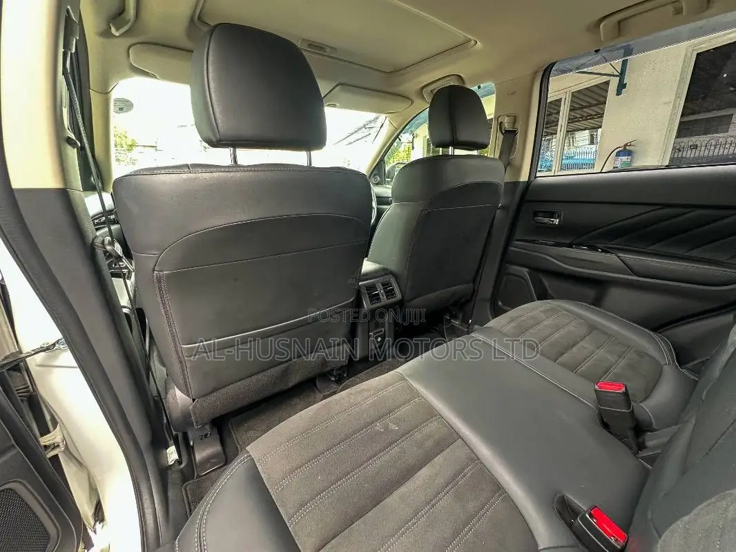 Mitsubishi Outlander 2.4 PHEV AWD 2019 Pearl