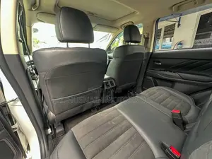 Mitsubishi Outlander 2.4 PHEV AWD 2019 Pearl