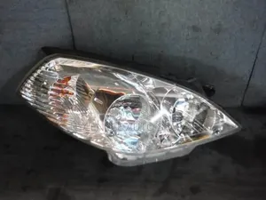 Nissan Wingroad Vy11 Non Xenon Headlight