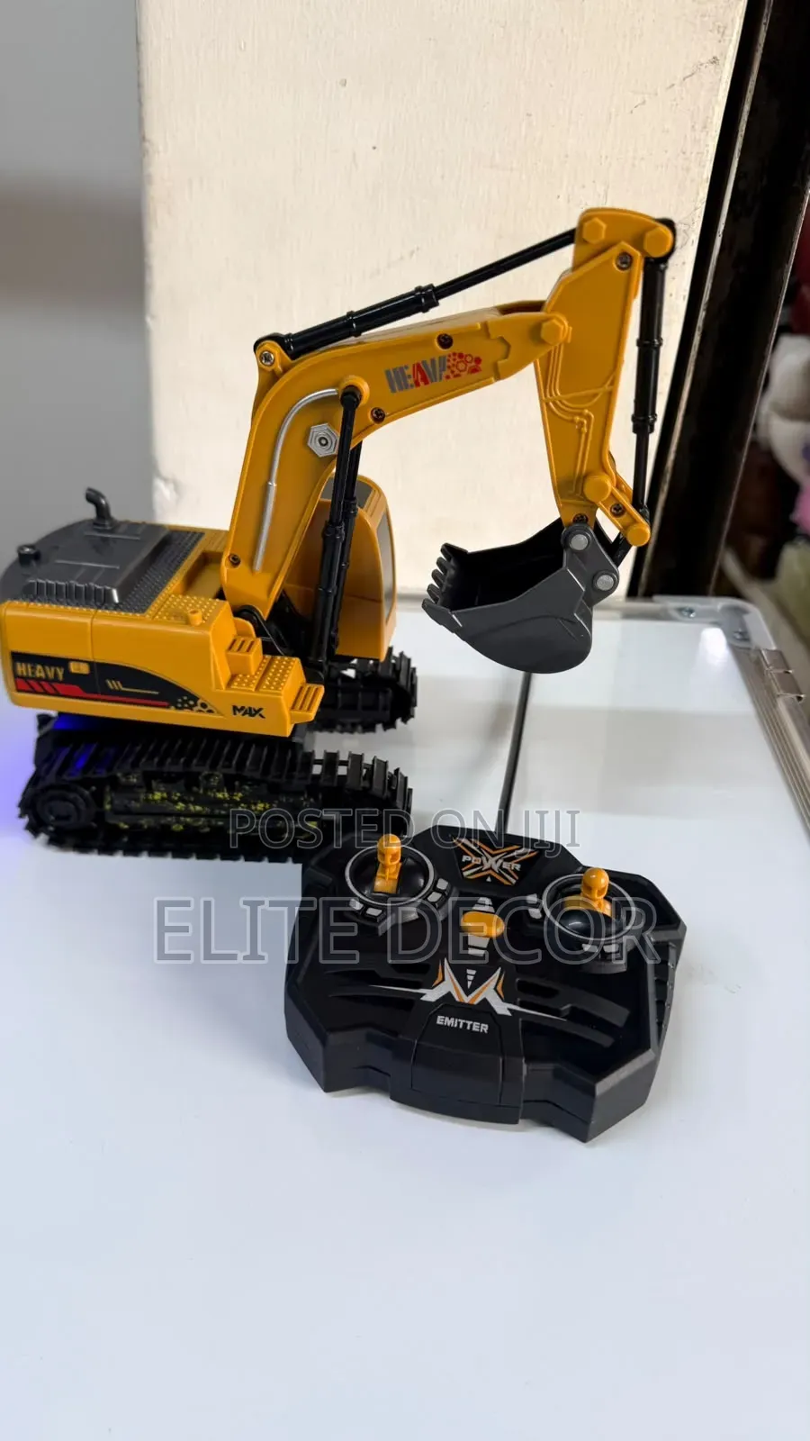 6CH Remote Control Excavator Toy – 2.4GHz Construction Vehicle