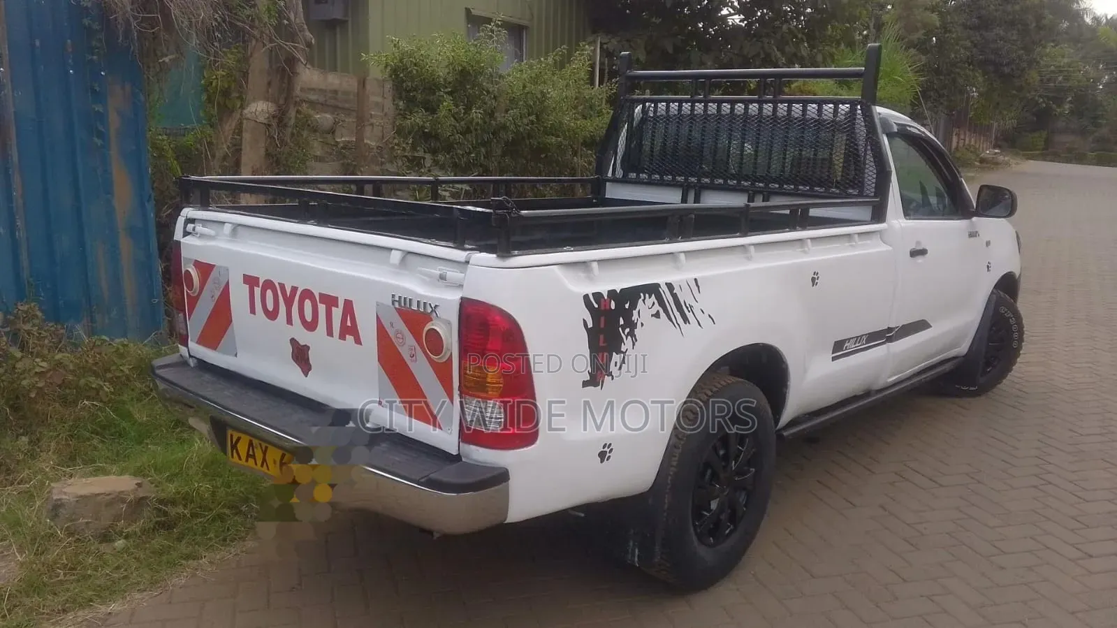 Toyota Hilux 2007 Red