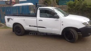 Toyota Hilux 2007 Red