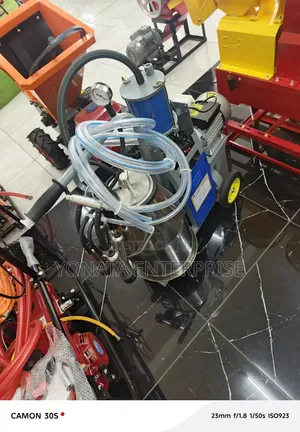 Heavy Duty Single Bucket Milking Machine Available
