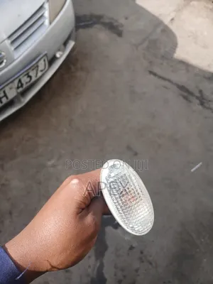 Wing Light Mazda Demio