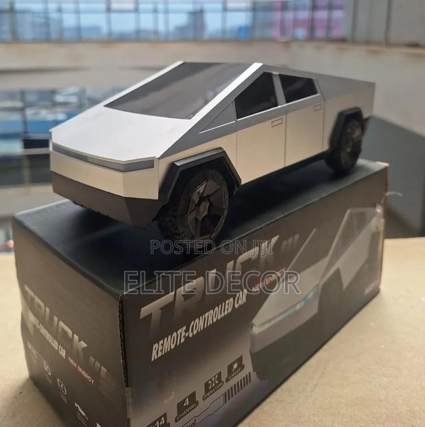 Tesla Cybertruck RC Car – 2.4GHz Remote Control | Rechargeable Batter