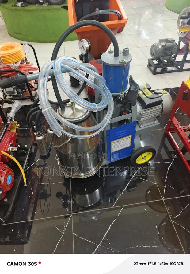Single Cow Milking Machine
