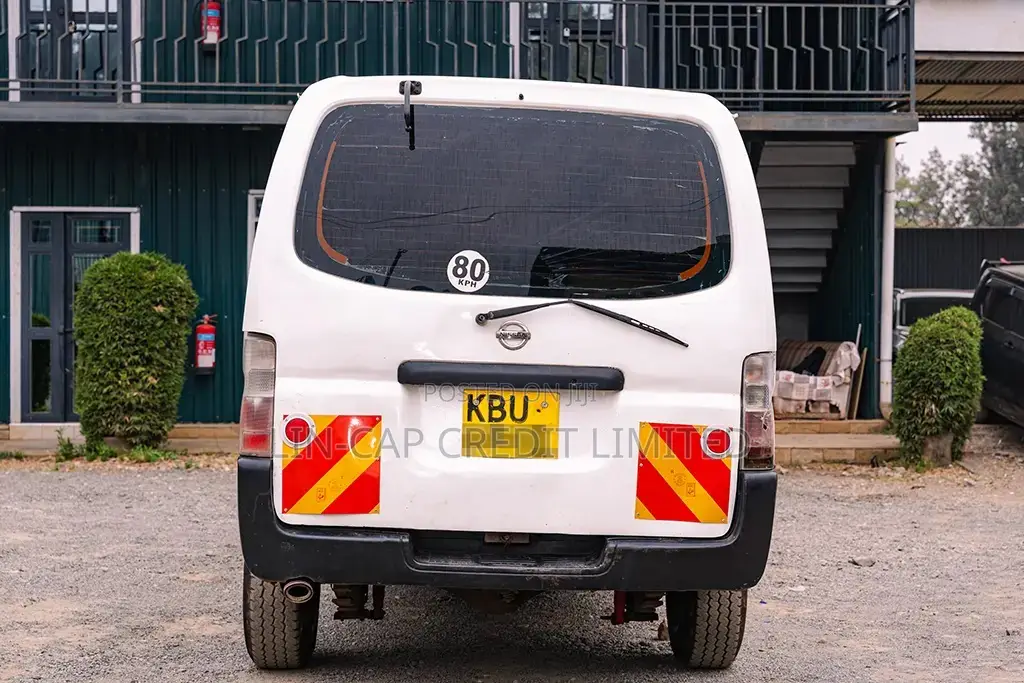 Nissan Caravan 2006 White